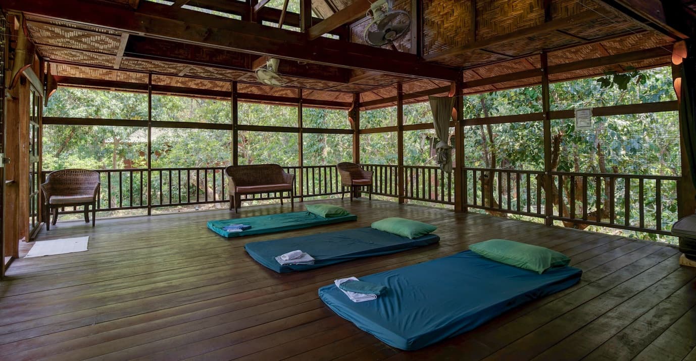 Outdoor sala at Our Jungle House