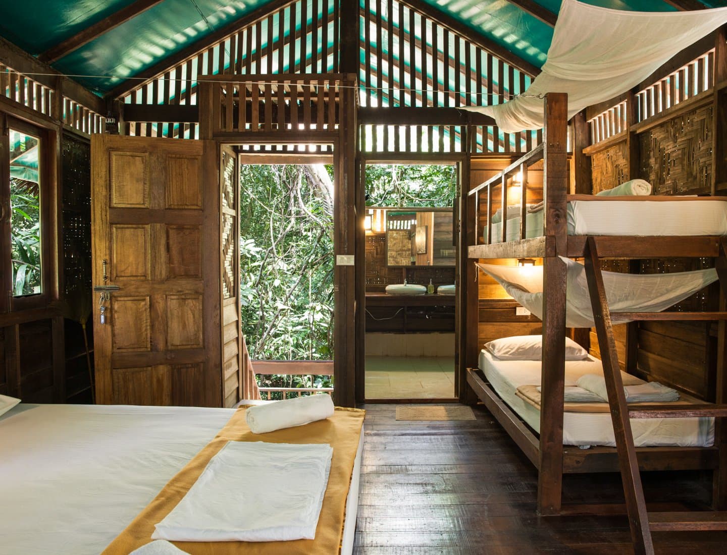 Gingah treehouse interior