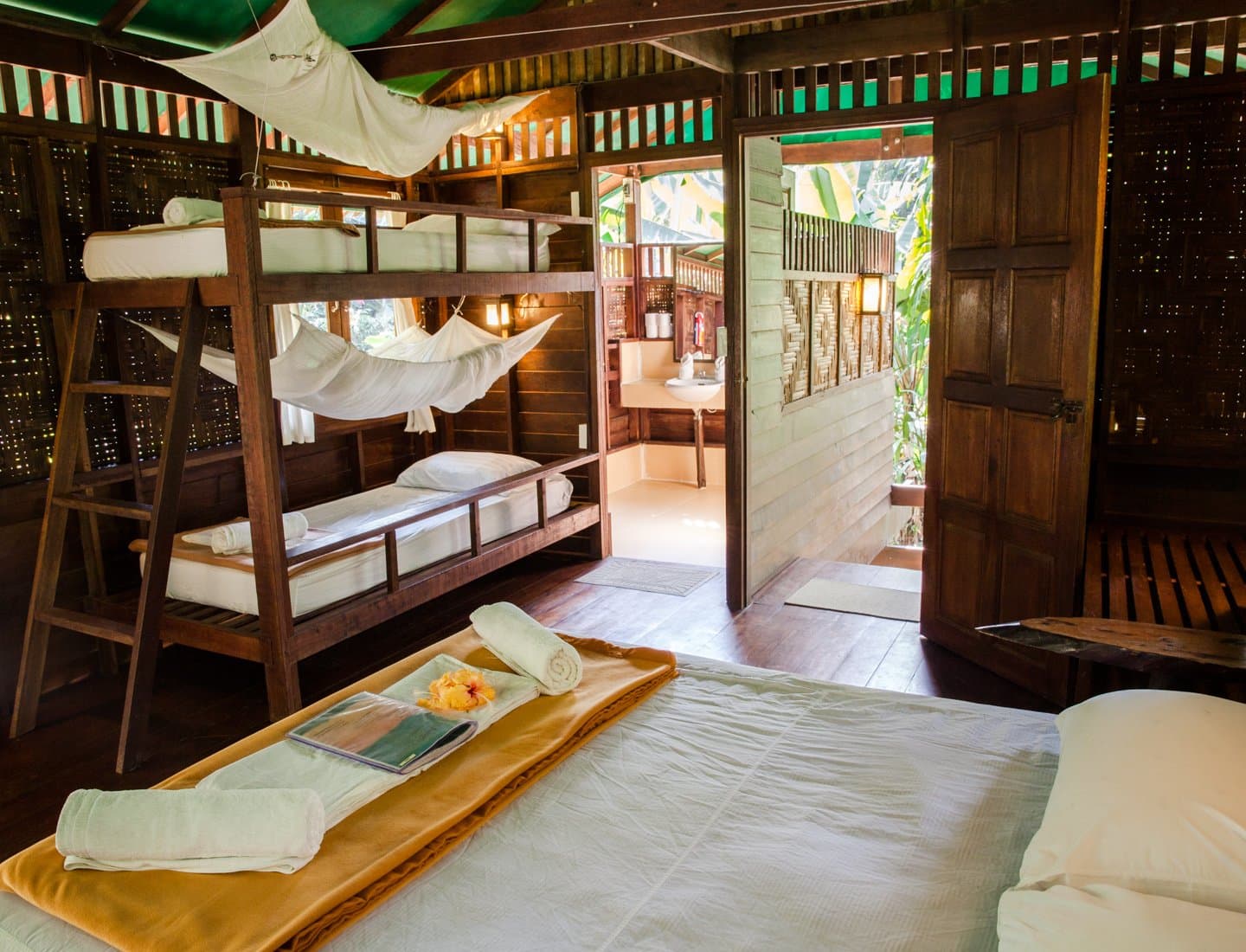 Liana treehouse exterior