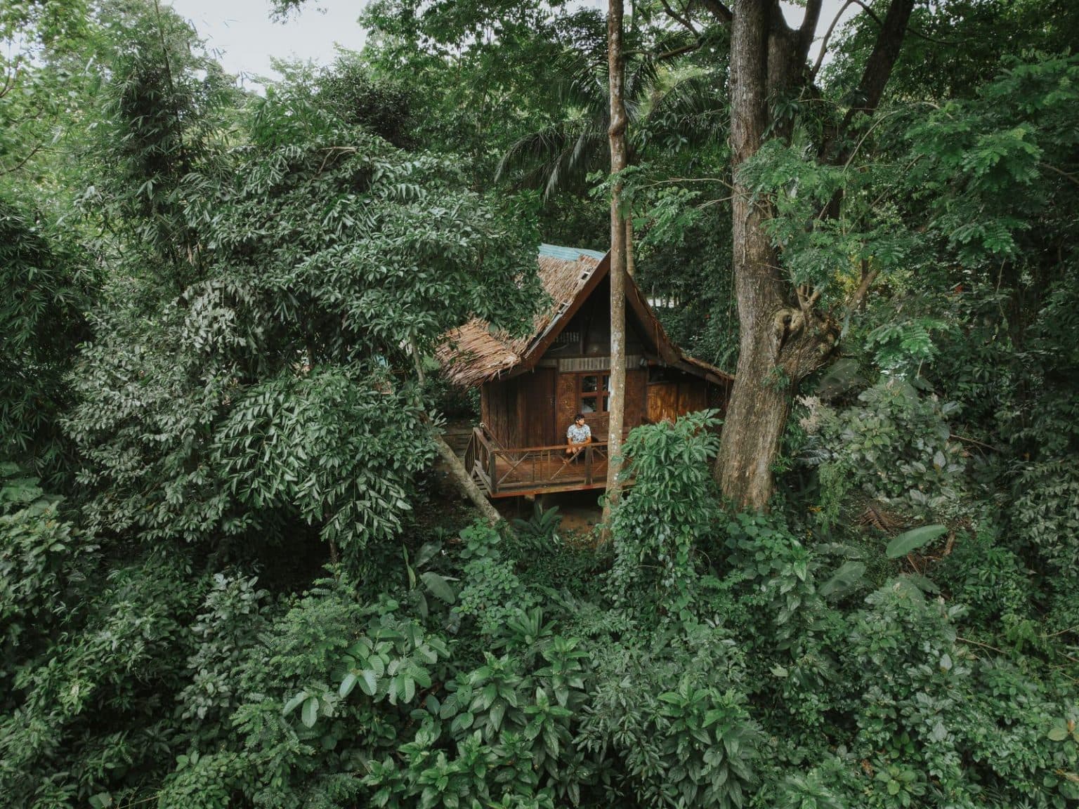 River Hut bungalow exterior