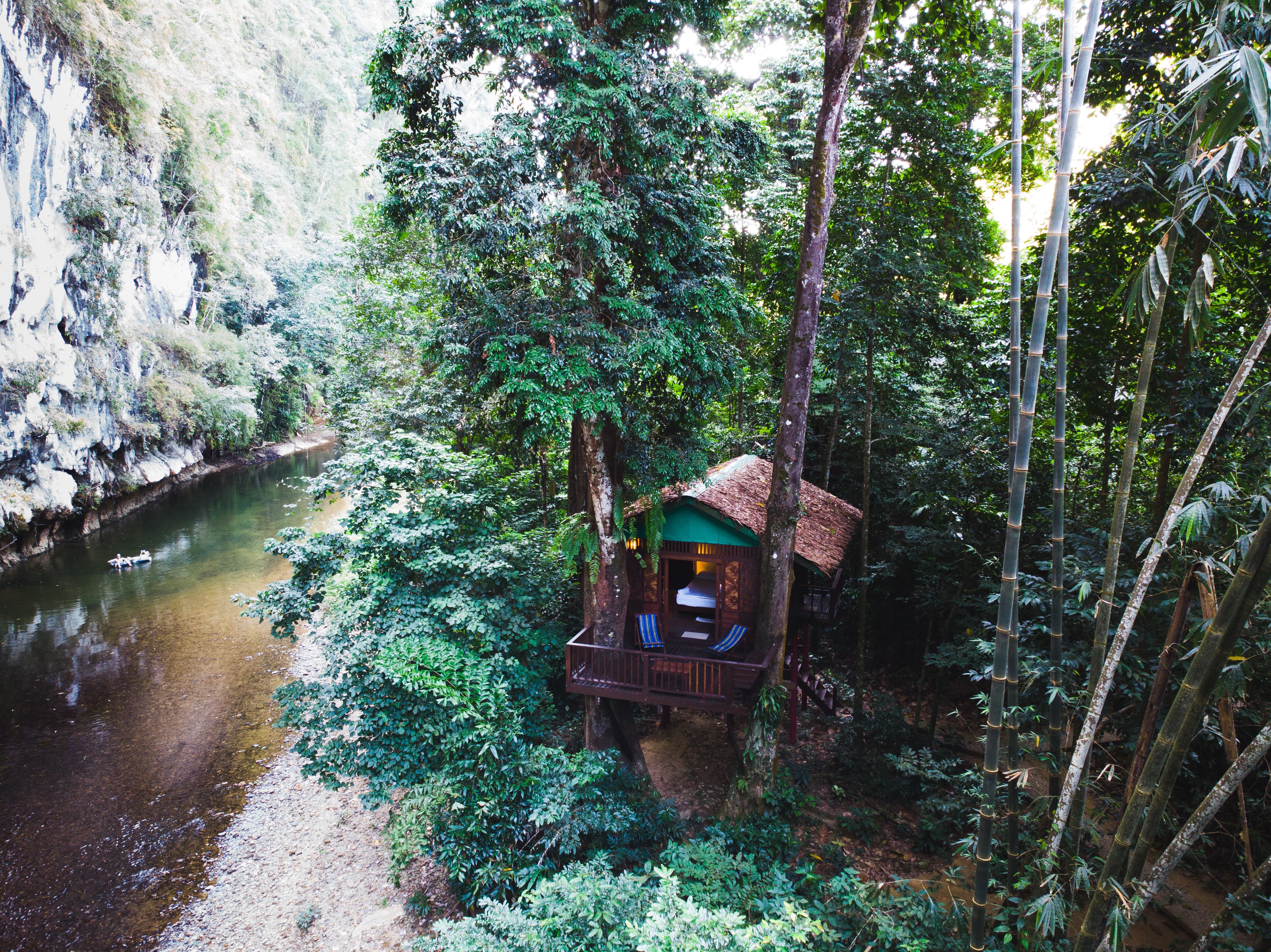 Romance treehouse exterior