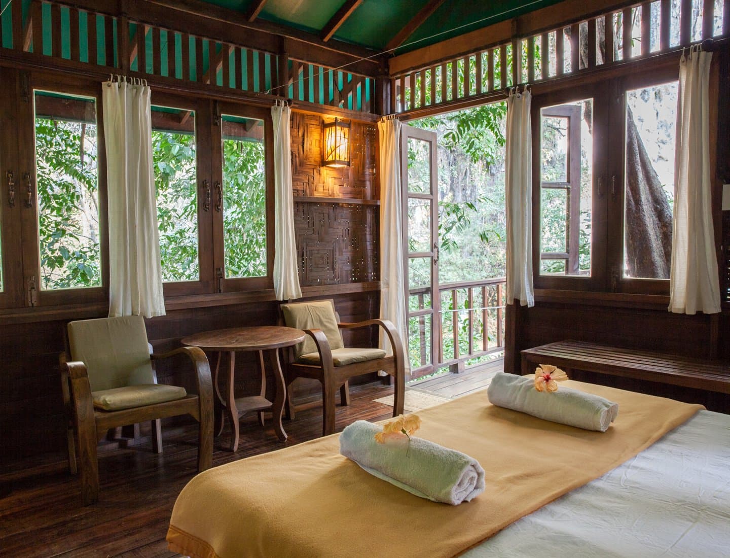 Sunshine treehouse interior