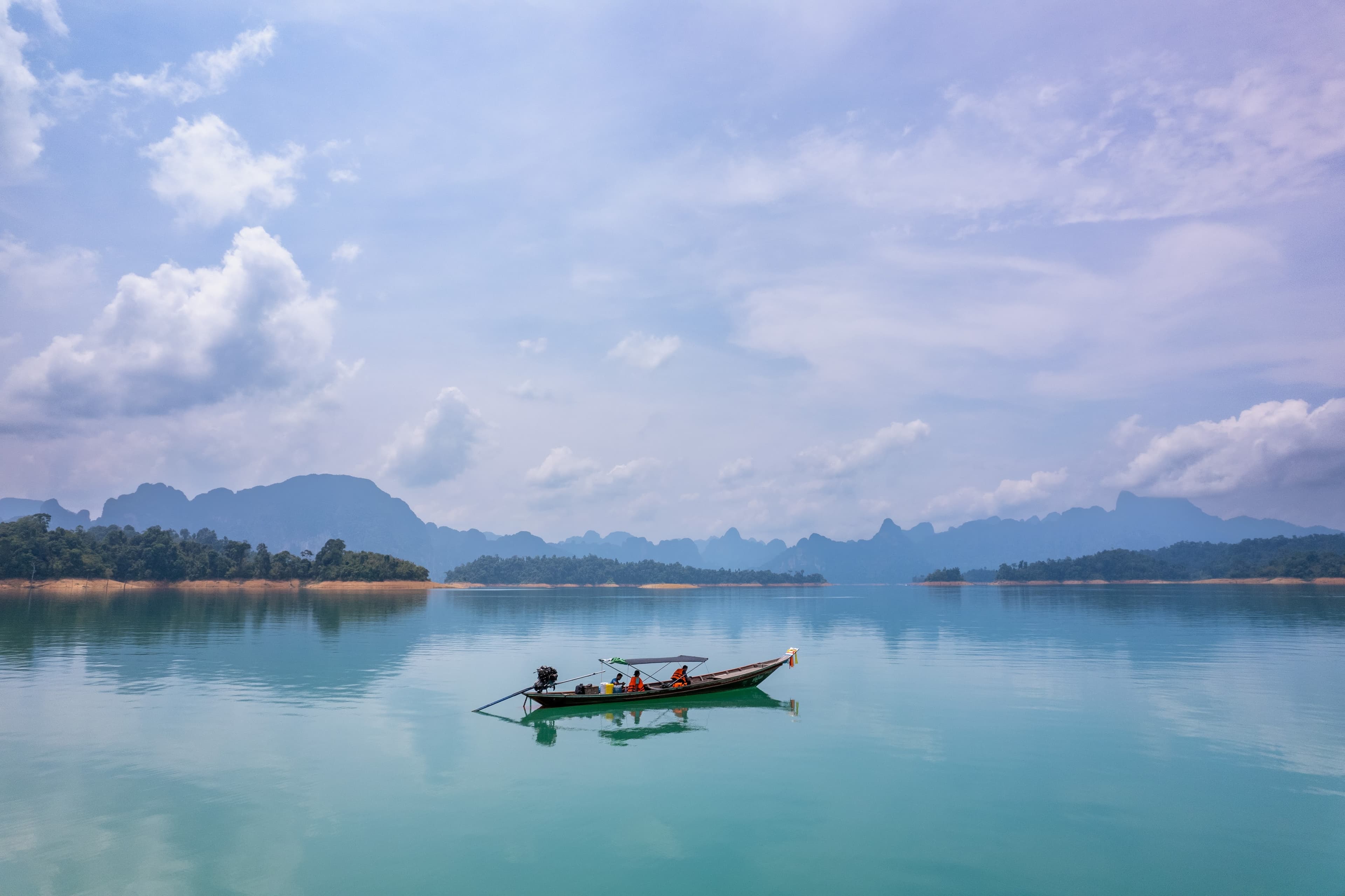 Longtail boat in Cheow Lan Lake